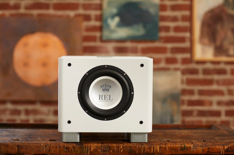 REL Acoustics T\/7x (High Gloss White) front lifestyle
